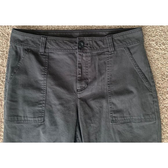 Eddie Bauer Women Sz 8 Pants Charcoal Gray Capri Straight Leg Outdoor Hiking - Picture 2 of 11